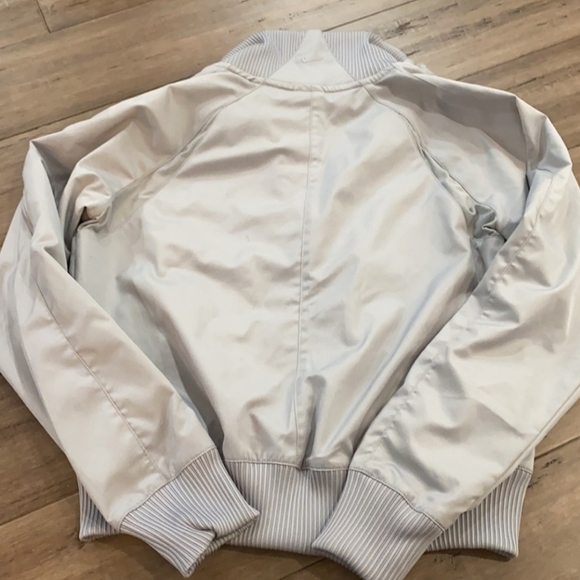 Nike Jacket - Picture 4 of 8